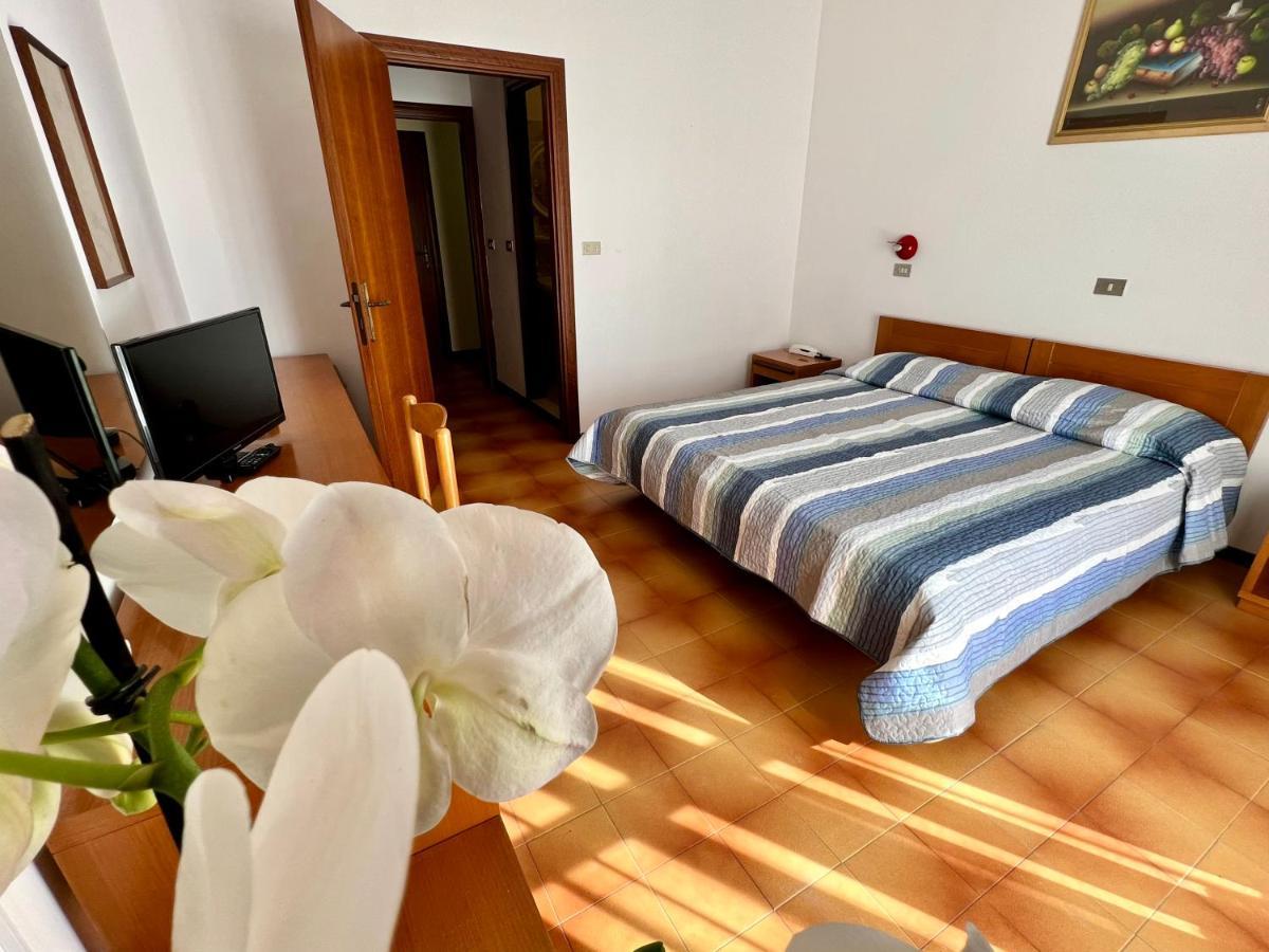 Hotel Ca' Bianca Da Paolino 미사노아드리아티코 외부 사진