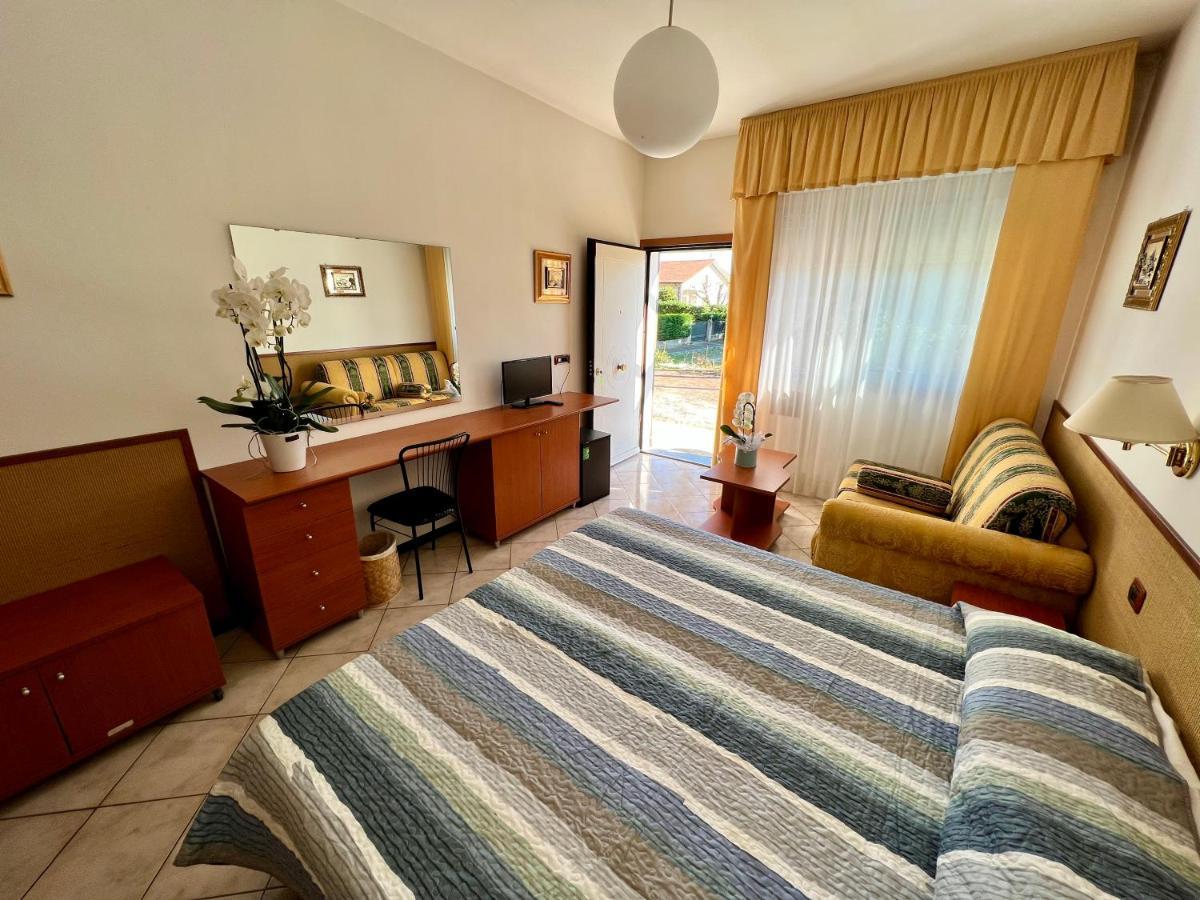Hotel Ca' Bianca Da Paolino 미사노아드리아티코 외부 사진